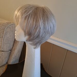 Stylish Gray Women's Wig